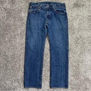Levi's 501 Jeans Blue Straight Leg With Classic Denim Style Men's
Size 34/30